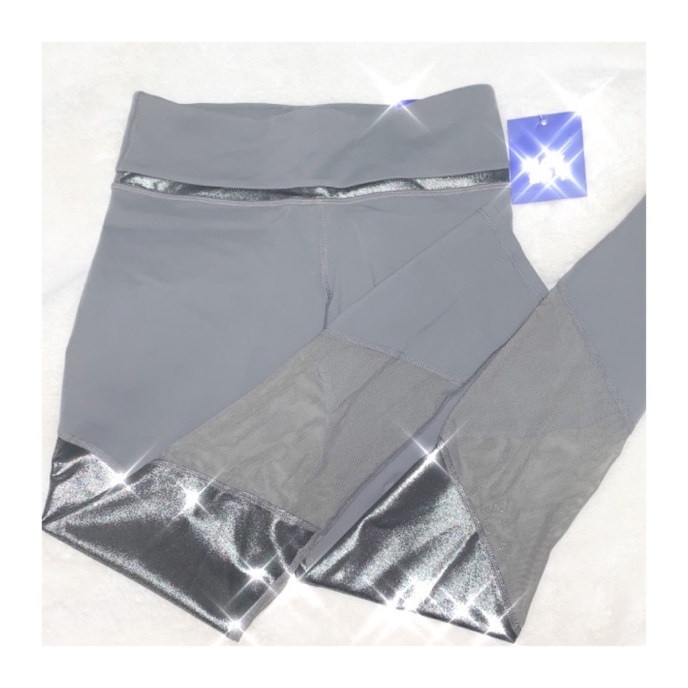 ✨Brand New✨Metallic and Sheer Gym Leggins